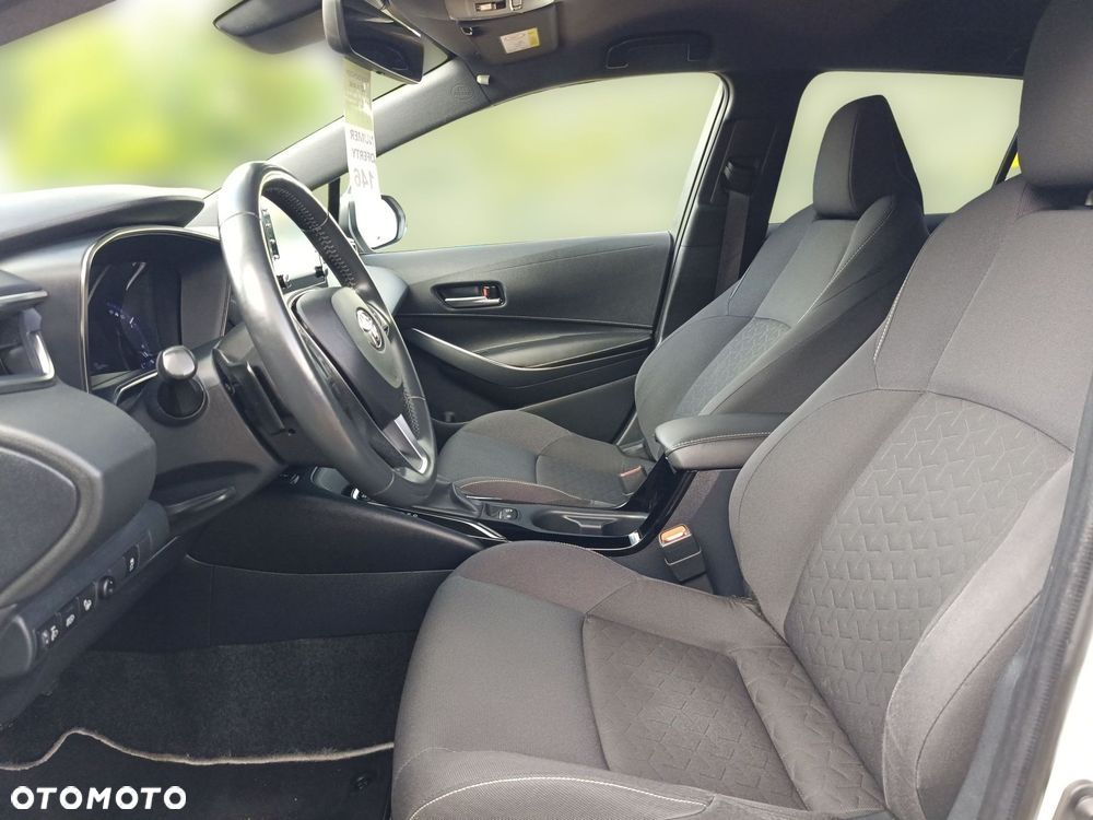 Toyota Corolla 2.0 Hybrid Comfort - 17
