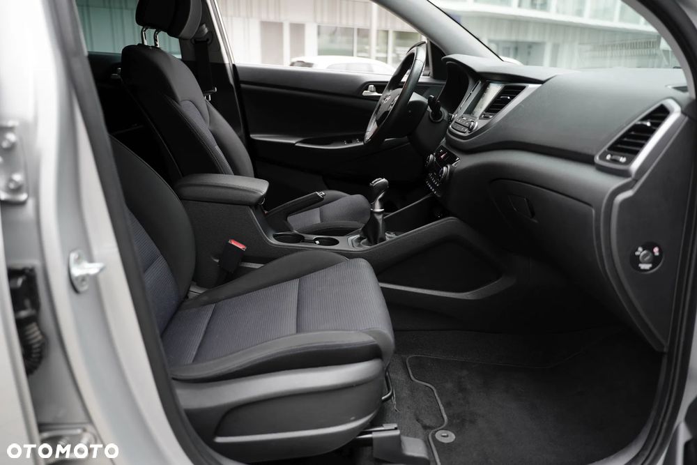 Hyundai Tucson 1.6 GDI BlueDrive TourdePologne 2WD - 15