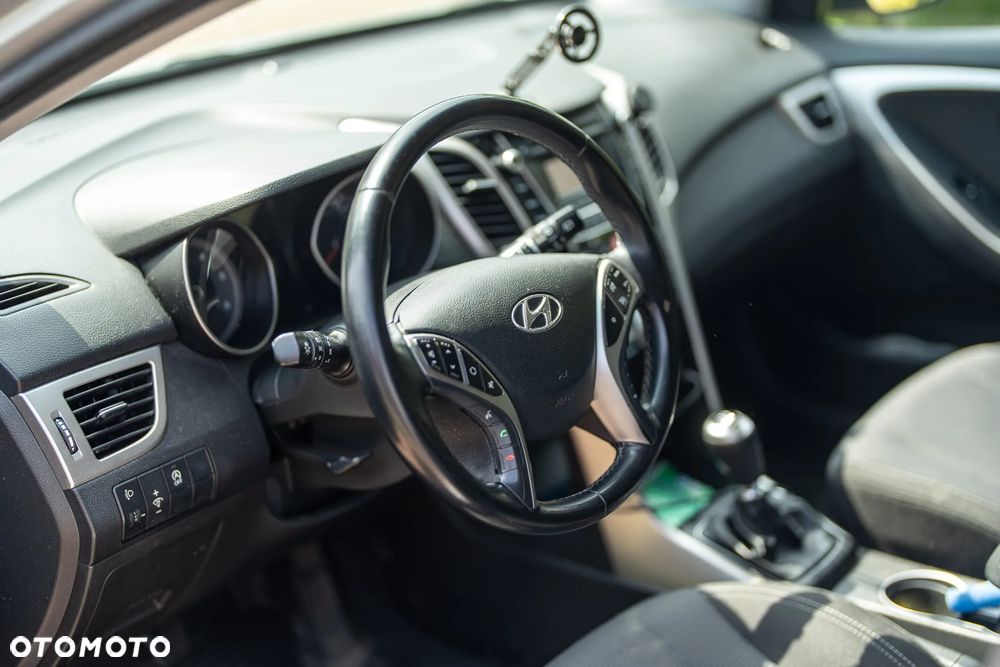 Hyundai i30 1.6 CRDi Comfort - 14