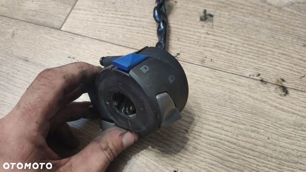 EU PRZEŁĄCZNIK LEWY APRILIA RS4 4T 125 CM - 2