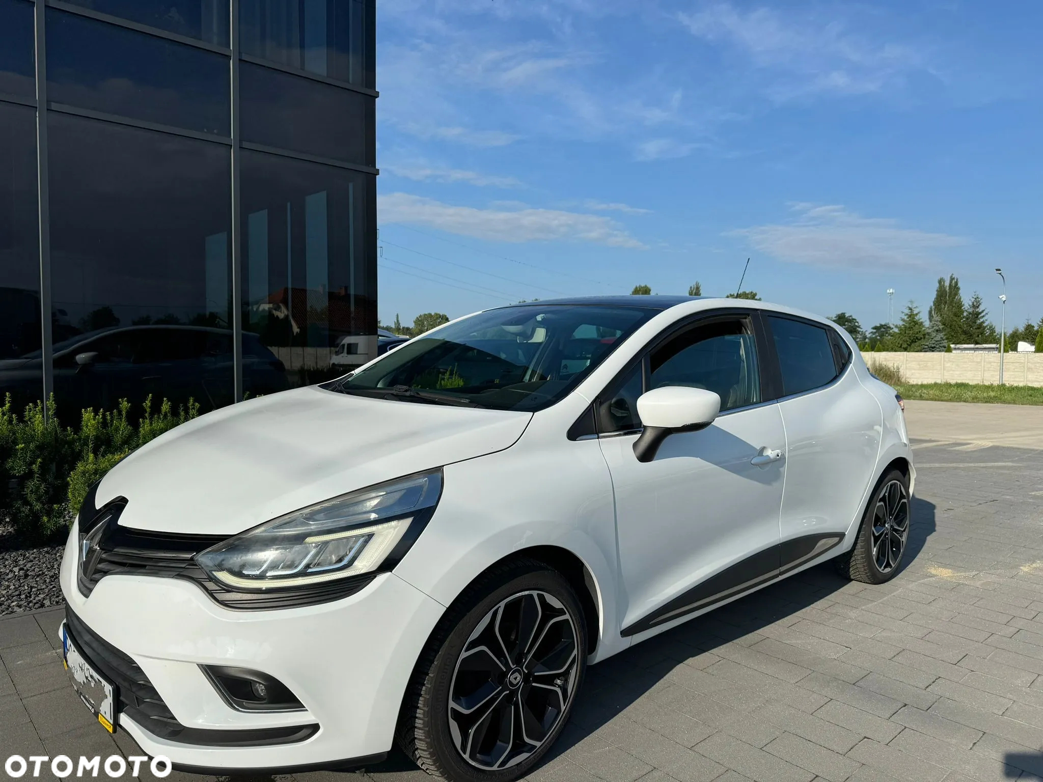 Renault Clio - 11