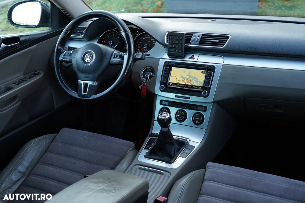 Volkswagen Passat Variant 2.0 TDI Highline DPF - 11