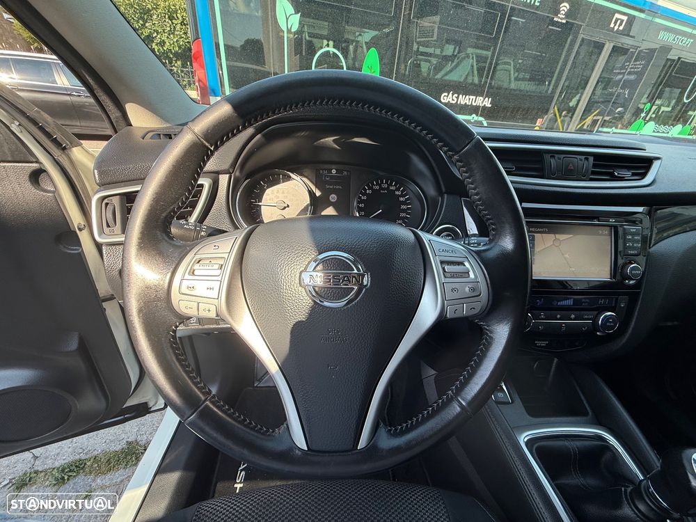 Nissan Qashqai 1.5 dCi N-Connecta 18 RS - 28