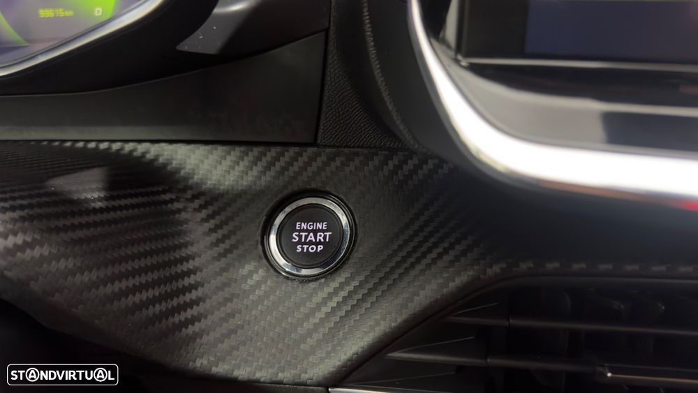 Peugeot 208 PureTech 100 Allure - 34