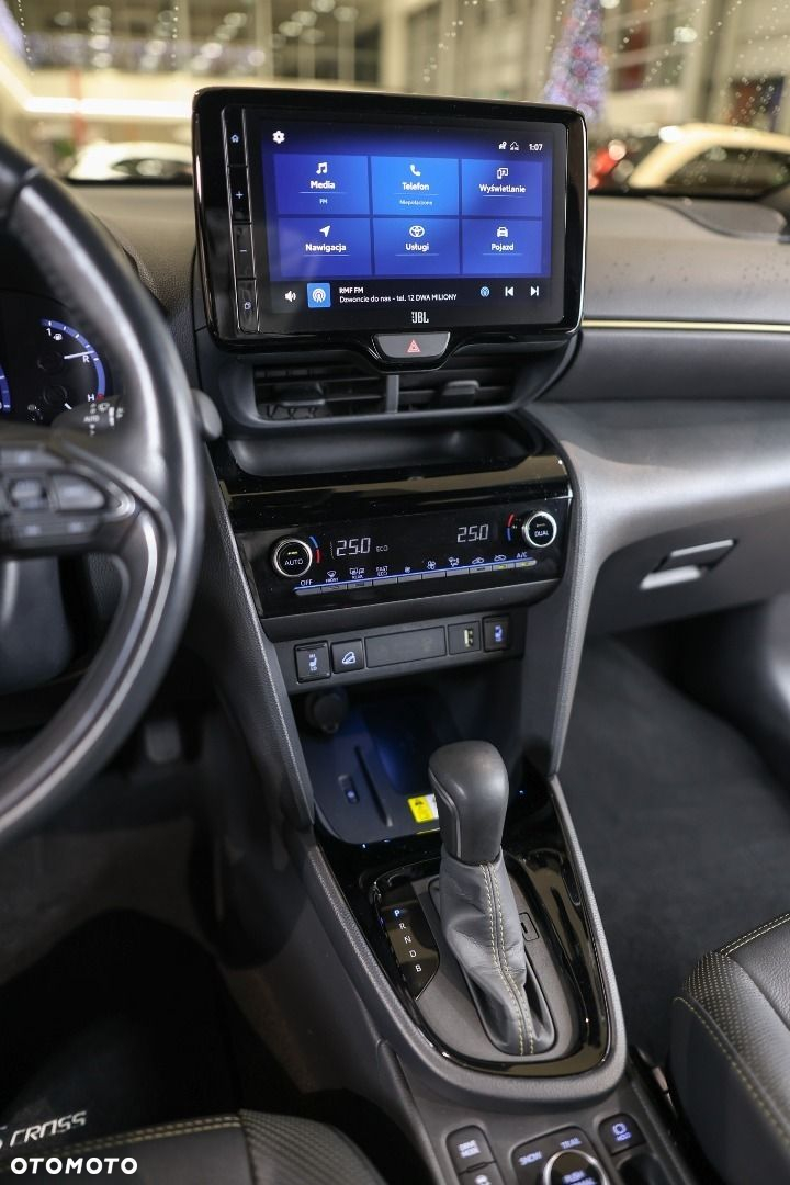 Toyota Yaris Cross - 19