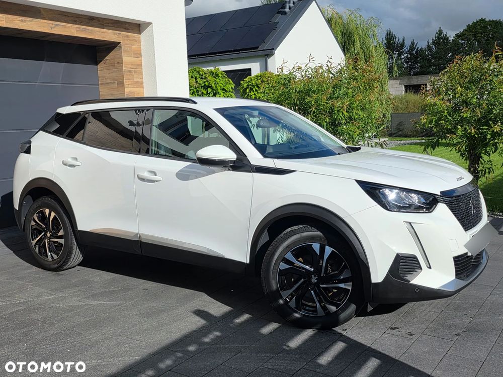 Peugeot 2008 1.5 BlueHDi Allure S&S EAT8 - 17