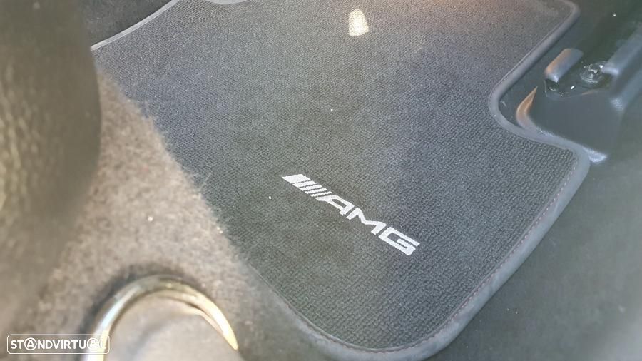 Mercedes-Benz CLA 200 d 4Matic 7G-DCT AMG Line - 14