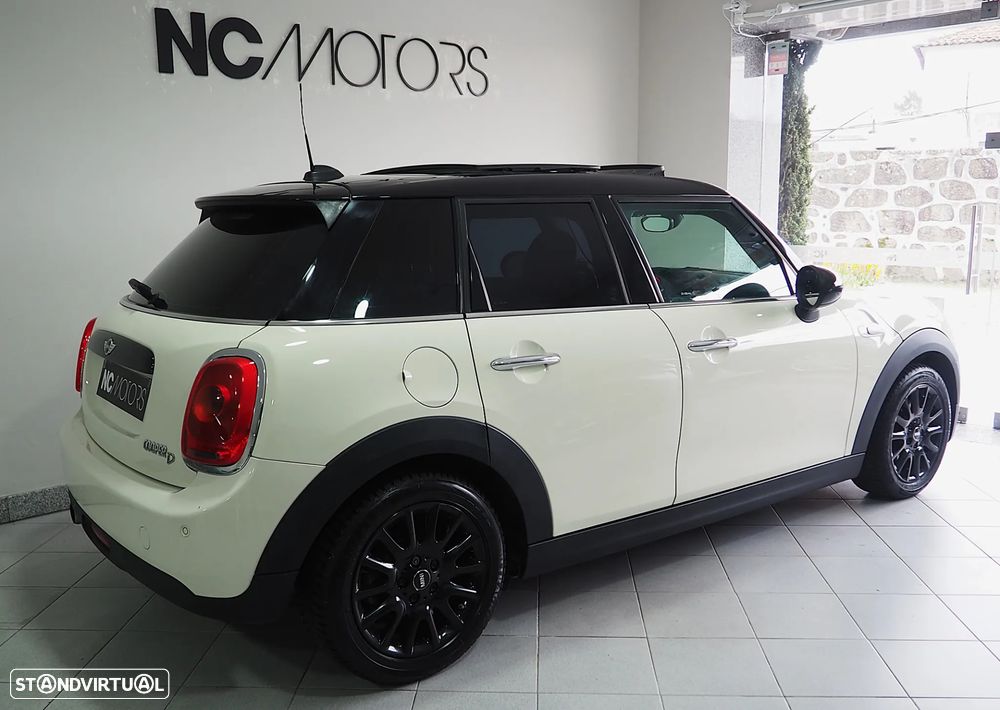 MINI 5 Portas Cooper D Aut. - 4