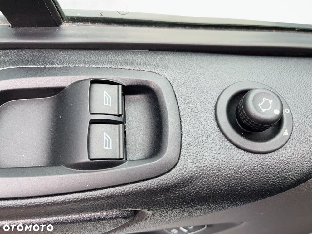 Ford Transit Custom - 12