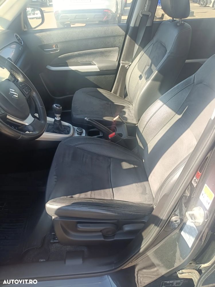 Suzuki Vitara 1.6 DDIS 4X4 Luxus - 14