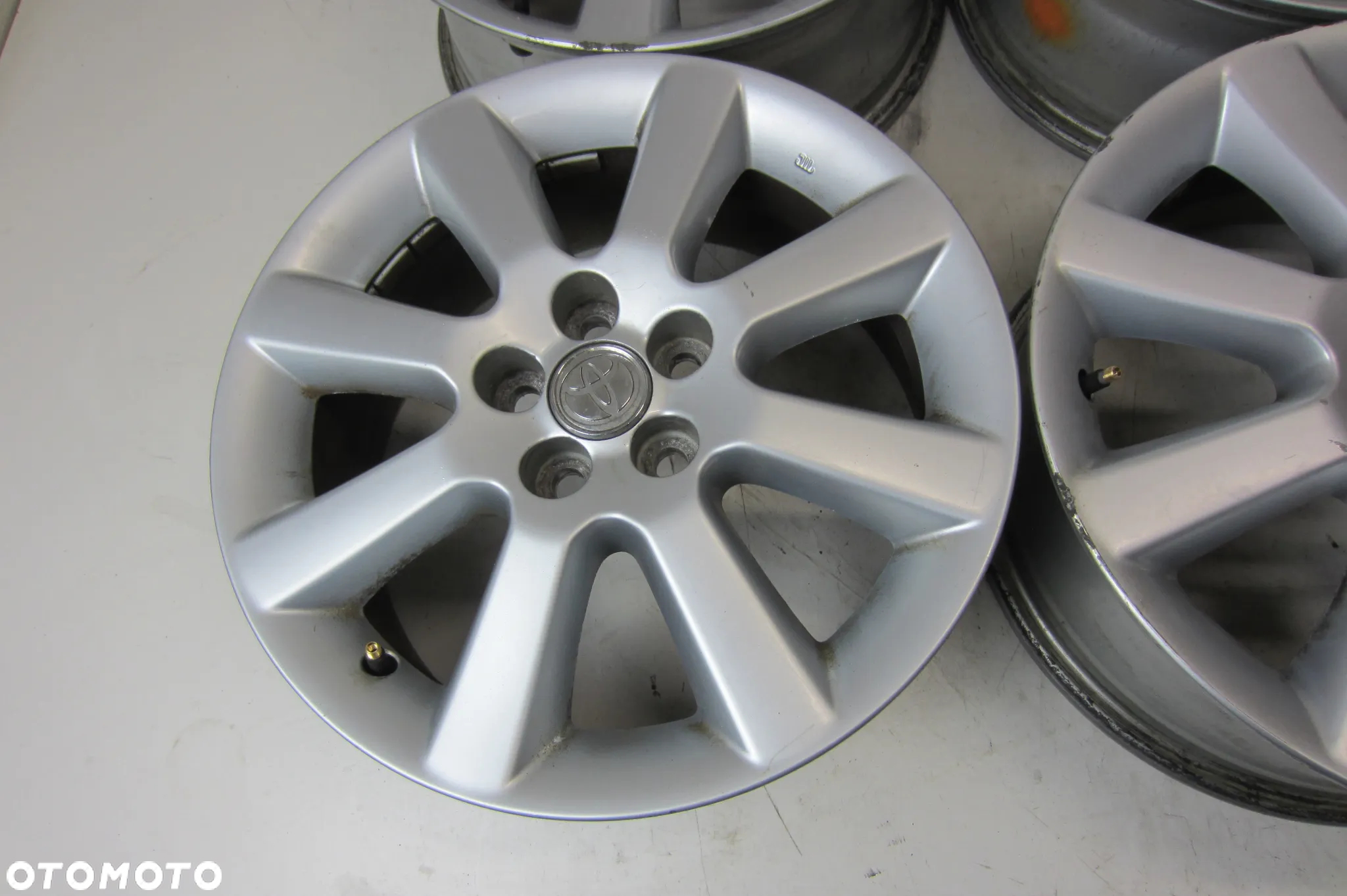 FELGI ALUMINIOWE 16 TOYOTA AVENSIS II PRIUS HYBRYDA YARIS IV 5X100 - 7