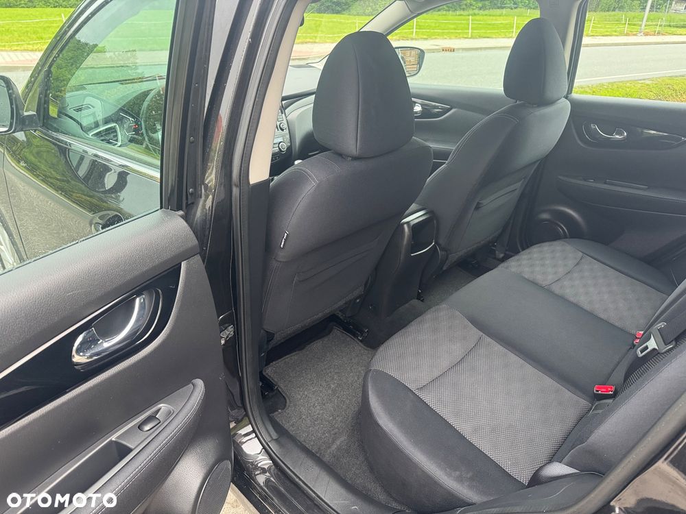 Nissan Qashqai 1.6 dCi 4 x 4 DPF Start/Stop acenta - 18