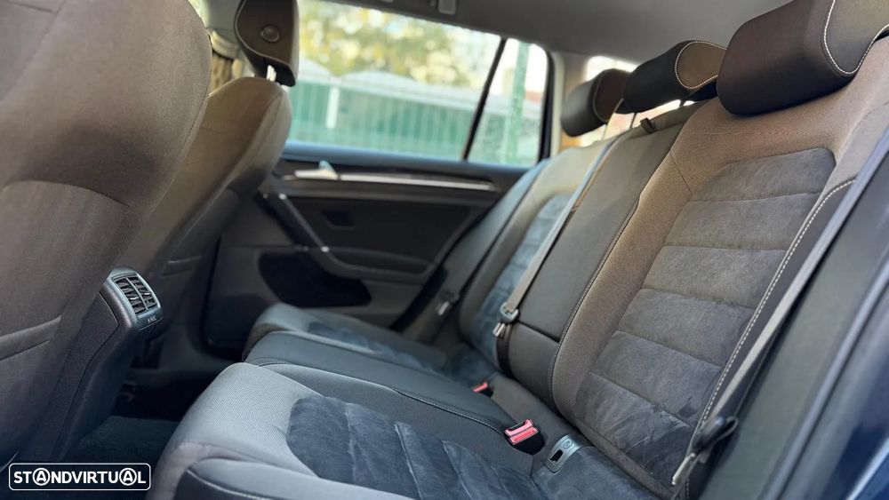 VW Golf Variant 1.6 TDi Highline - 13