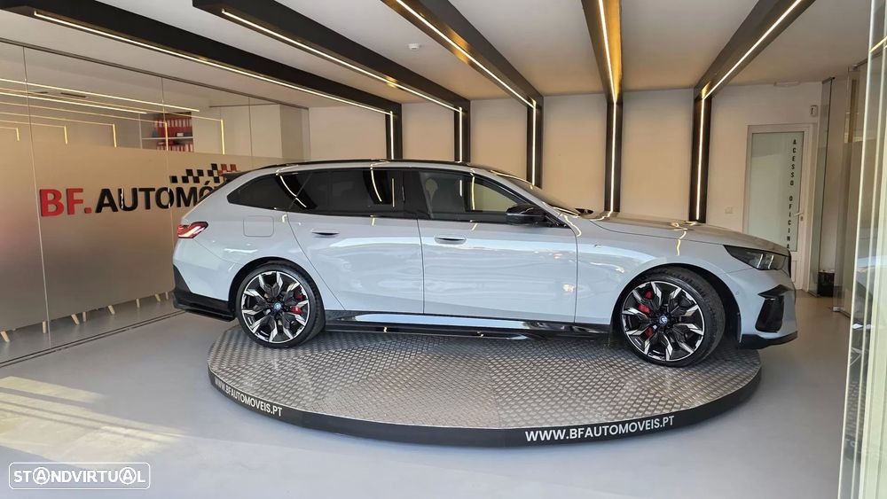 BMW i5 eDrive40 Pack Desportivo M Pro - 9