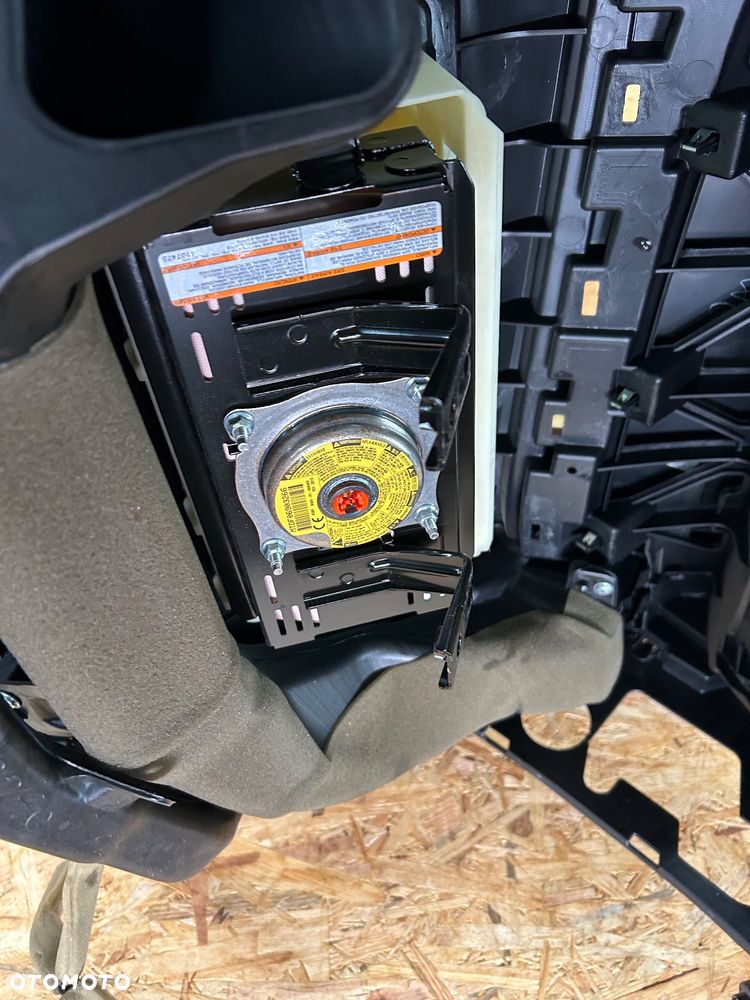 Nissan X-trail III T32 konsola deska rozdzielcza 2014- pasy napinacze oryginał poduszka powietrzna - 8