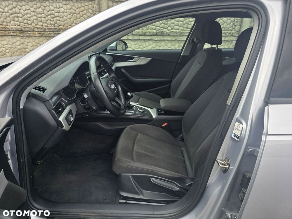 Audi A4 Avant 2.0 TDI - 10