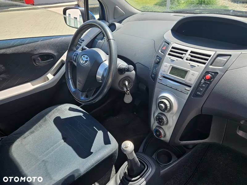Toyota Yaris 1.0 Luna A/C - 5