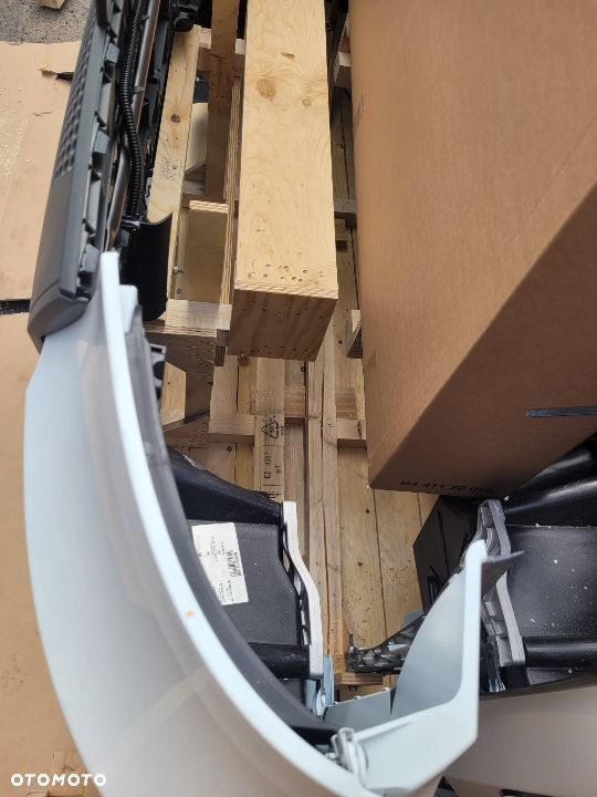 Zderzak MP5, MP4 - 9