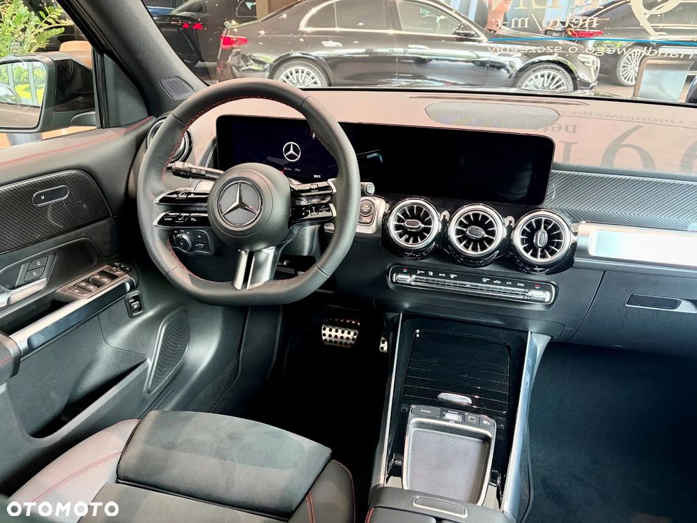 Mercedes-Benz GLB 200 mHEV AMG Line 7G-DCT - 5