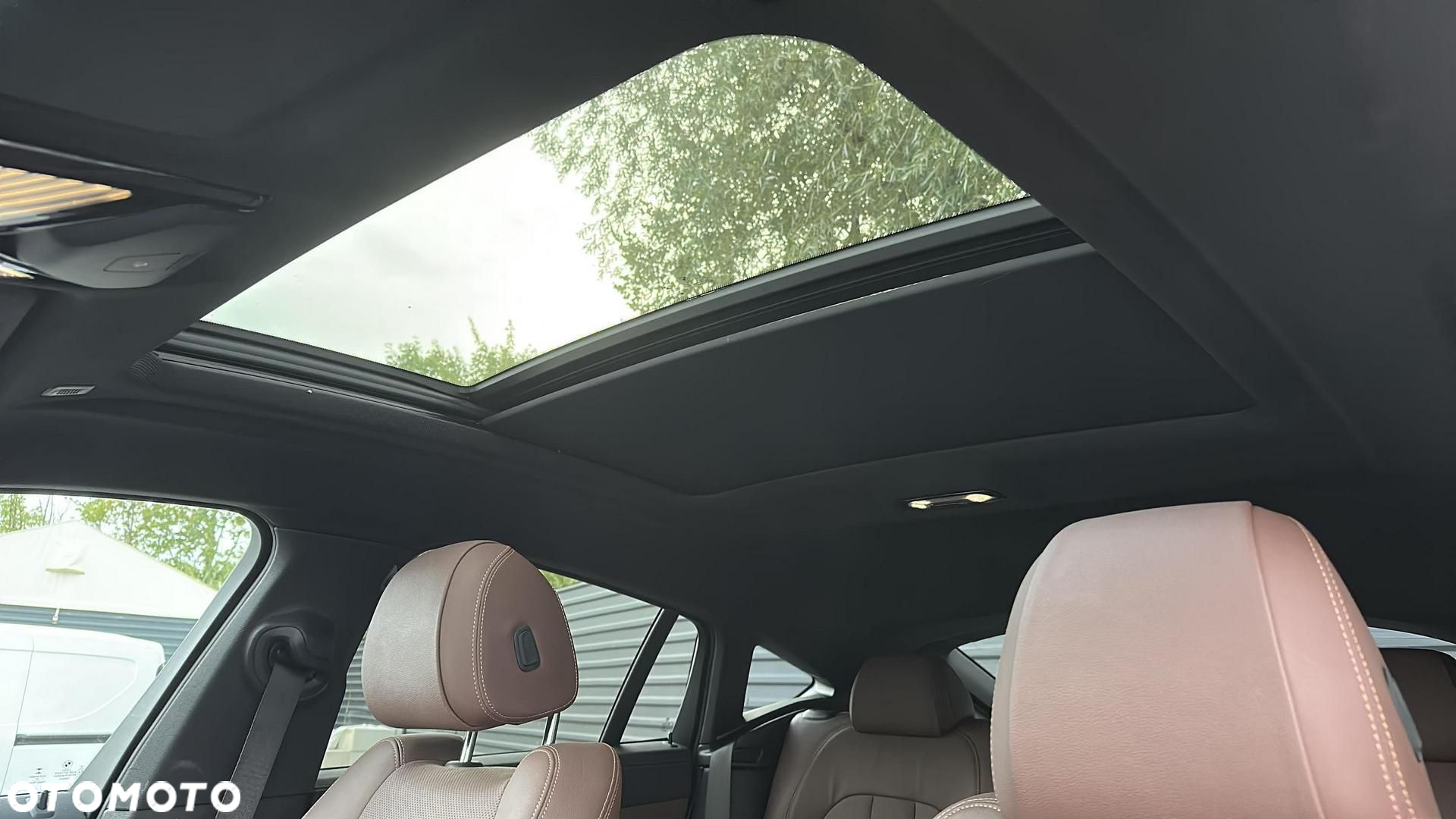 BMW X6 xDrive40i mHEV - 34