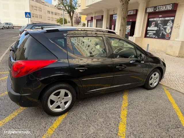 Peugeot 207 SW 1.4 Trendy - 14