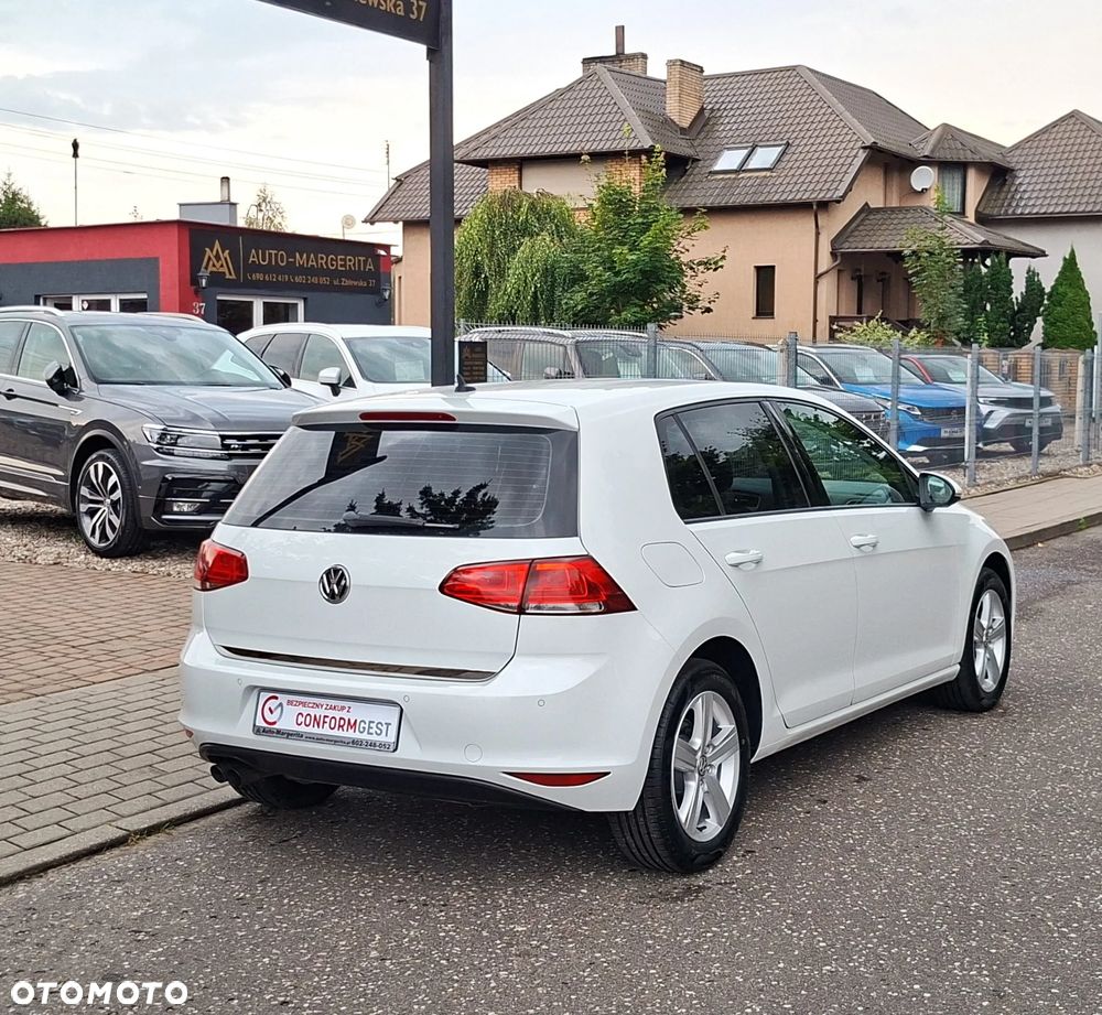 Volkswagen Golf 2.0 BlueTDI DSG Comfortline - 10
