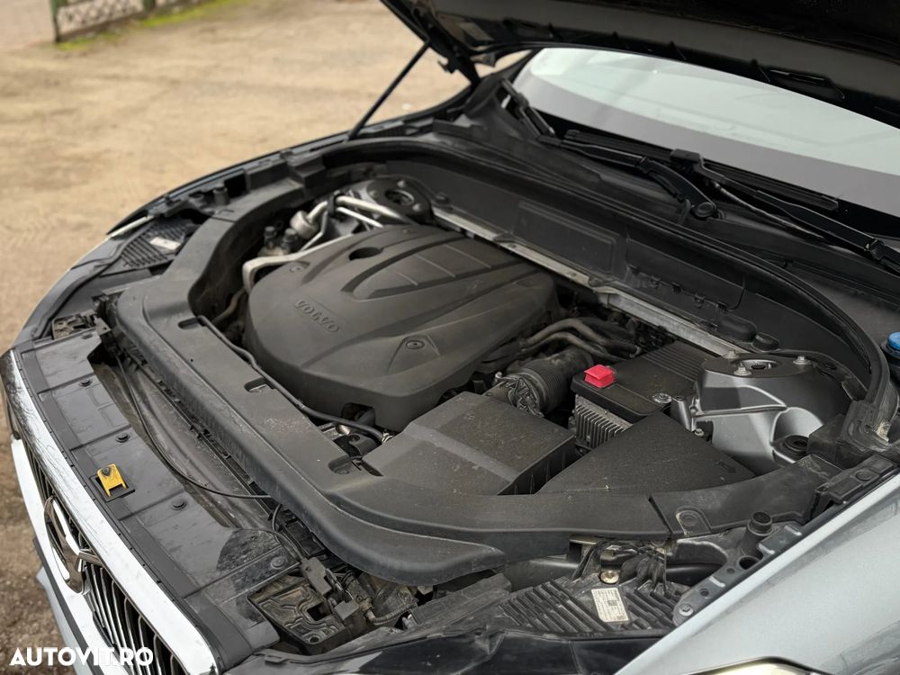 Volvo XC 60 D5 AWD Geartronic Inscription - 22