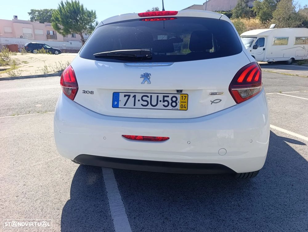 Peugeot 208 1.2 PureTech Style - 5