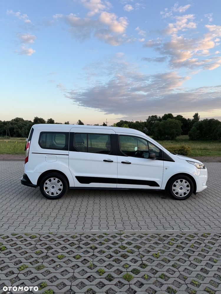 Ford Tourneo Connect Grand - 13