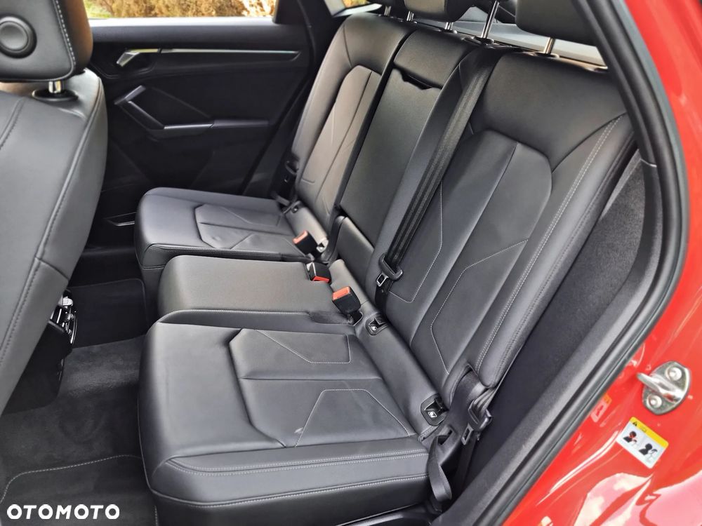 Audi Q3 Sportback 40 TDI quattro S tronic S line - 32