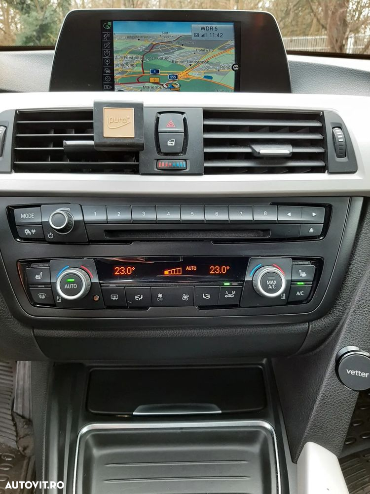BMW Seria 3 318d GT - 9