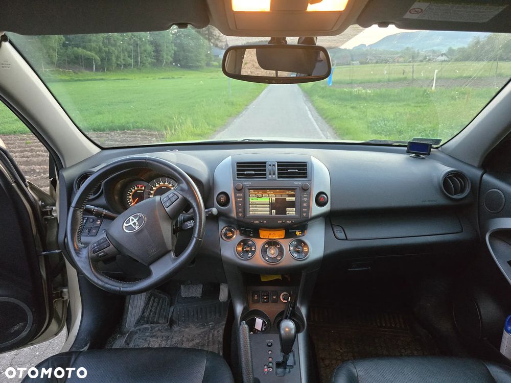 Toyota RAV4 2.0 VVT-i Prestige NAVI MS - 11
