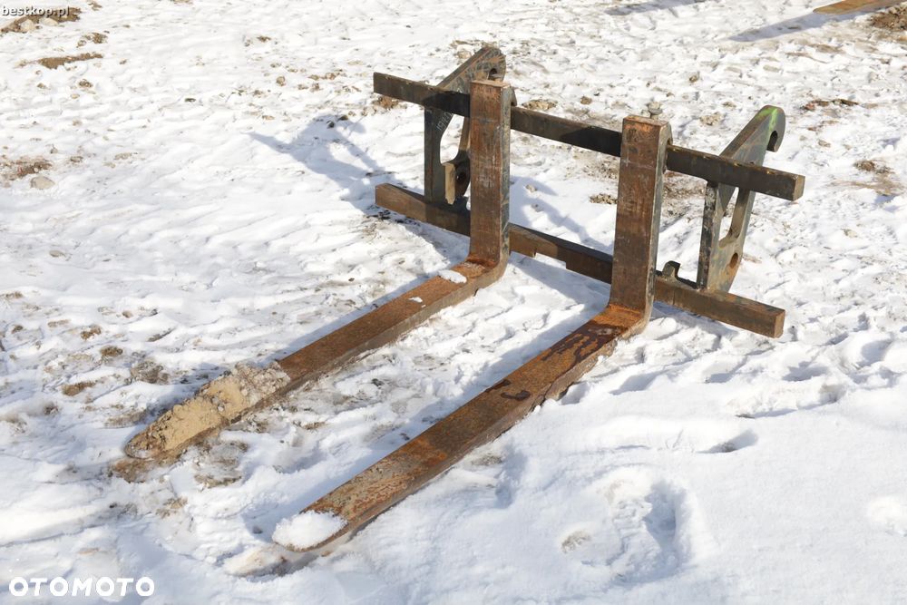 Caterpillar CAT 906M - 40