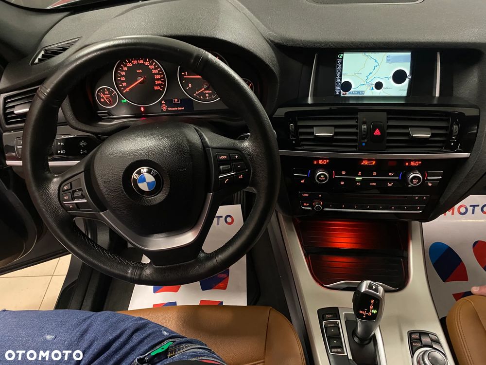BMW X3 xDrive20d Advantage - 24