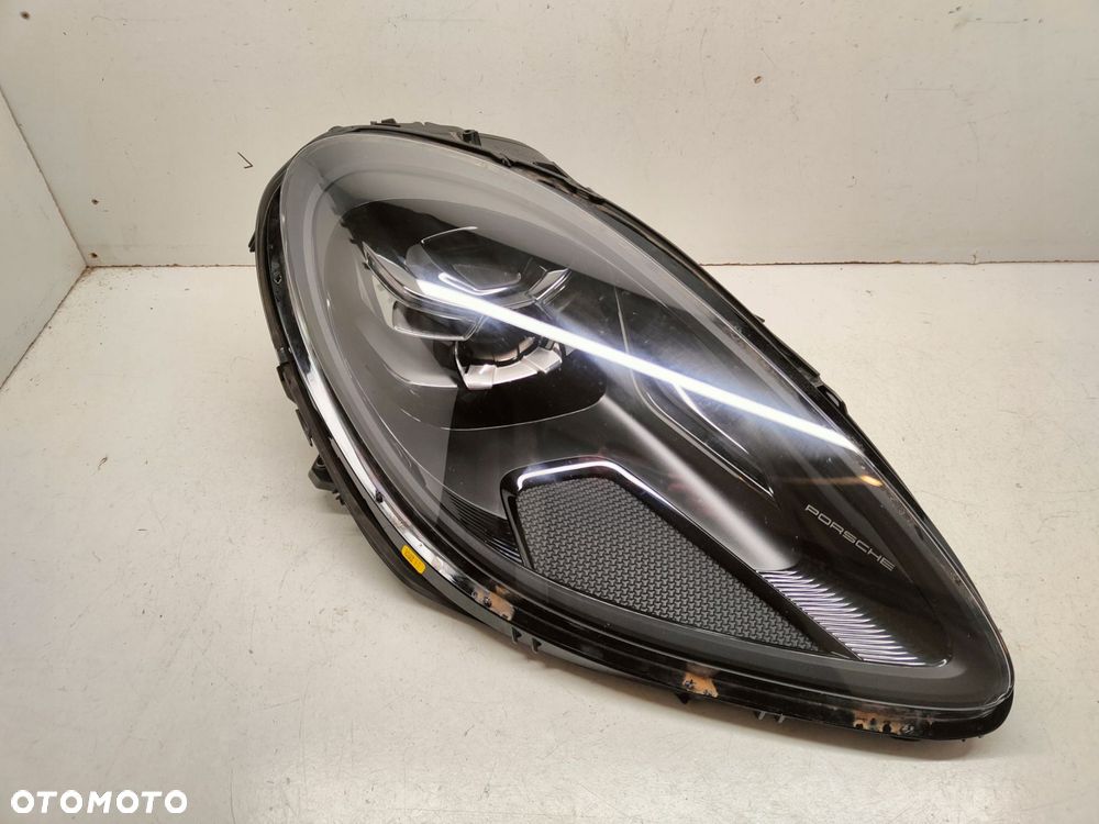 porsche macan prawy full led 95b941010 - 1