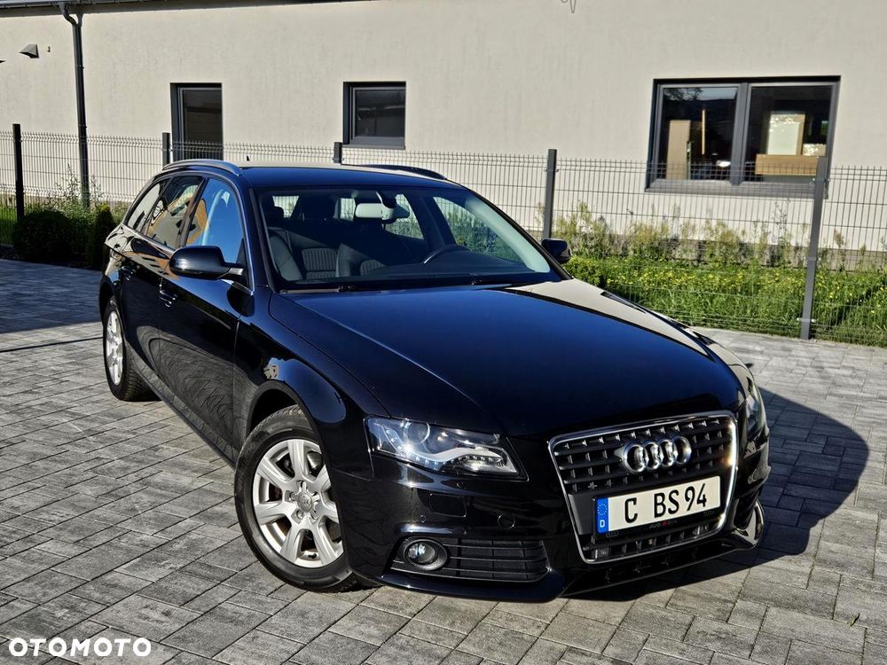 Audi A4 Avant 2.0 TDI DPF Ambiente - 18