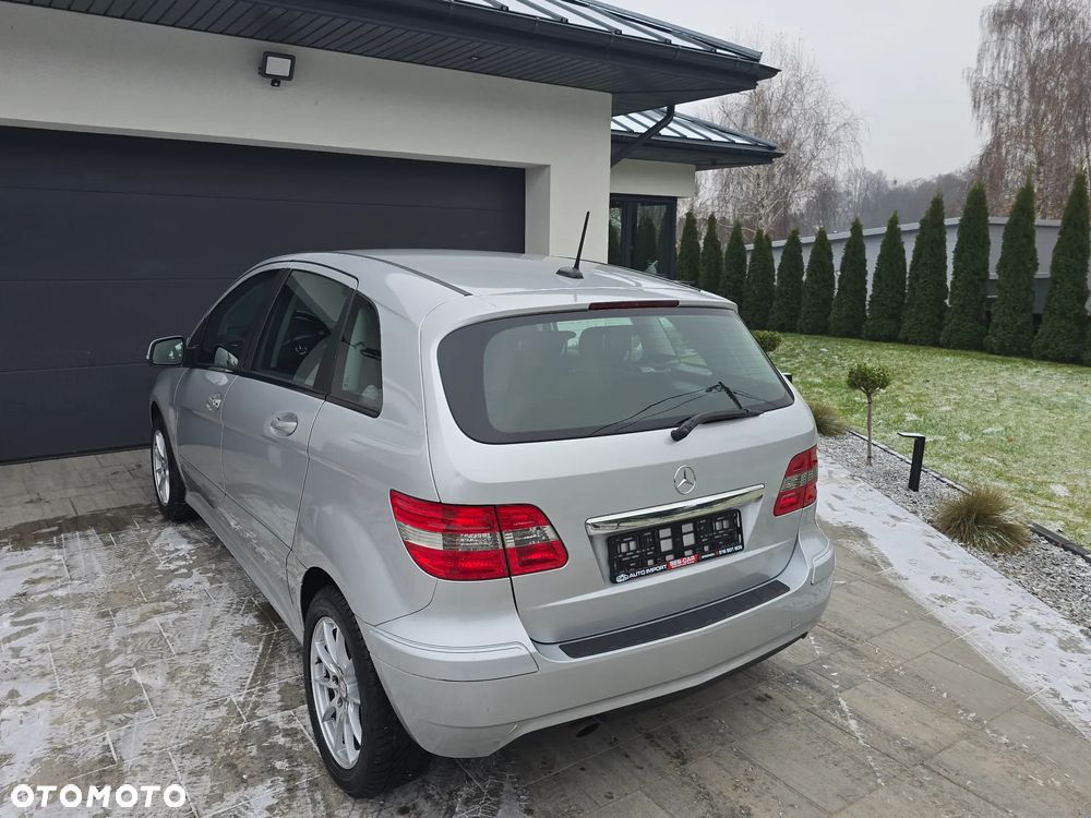 Mercedes-Benz Klasa B 180 BlueEFFICIENCY SPORT EDITION - 6