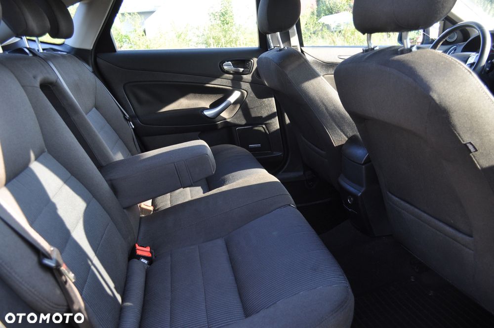 Ford Mondeo 2.0 Titanium - 9