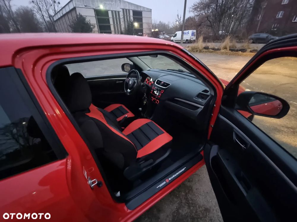 Suzuki Swift 1.2 Club - 11