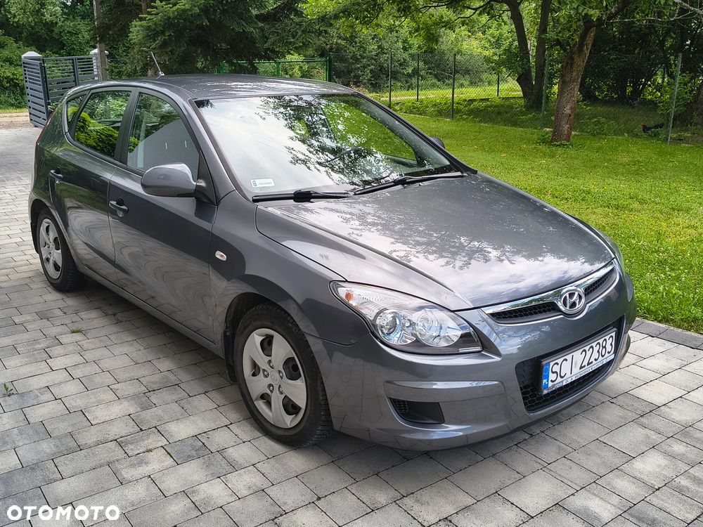 Hyundai i30 1.4 Base + - 1