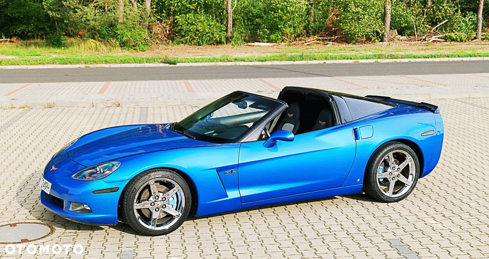 Chevrolet Corvette - 16