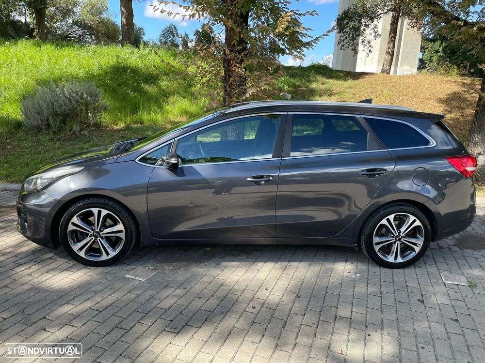 Kia Ceed SW 1.6 CRDi GT Line - 3