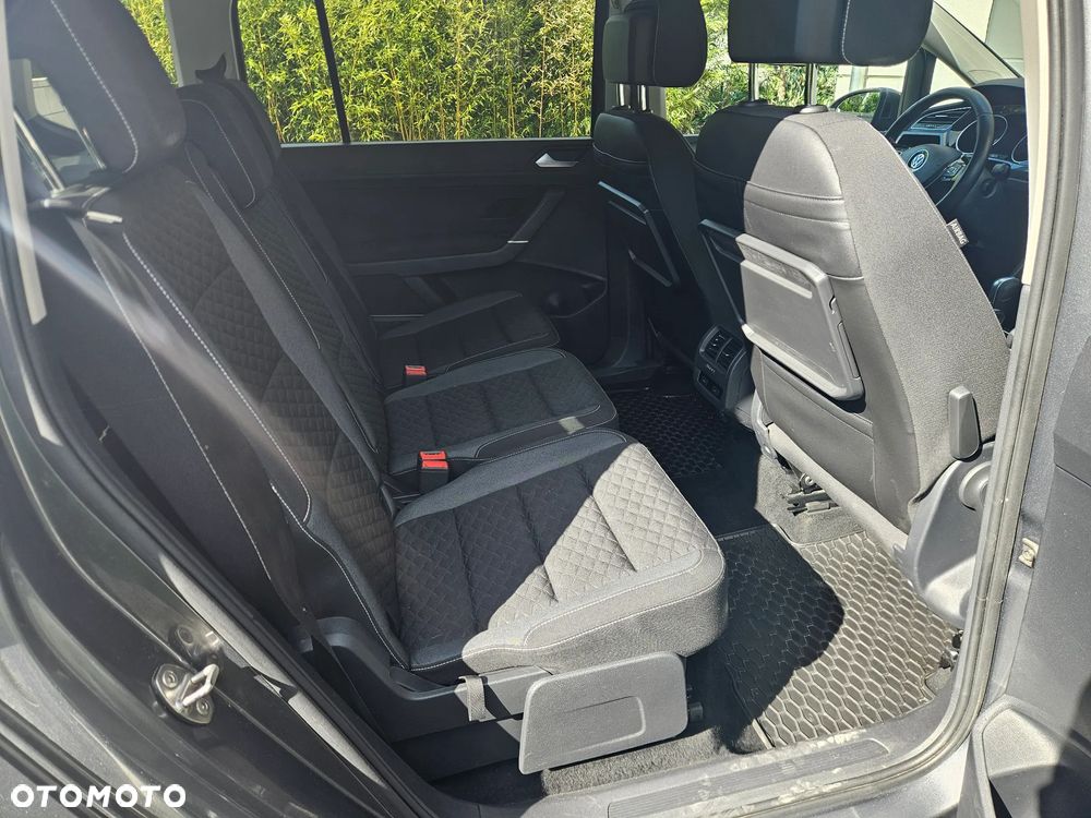 Volkswagen Touran 2.0 TDI SCR DSG Join - 16