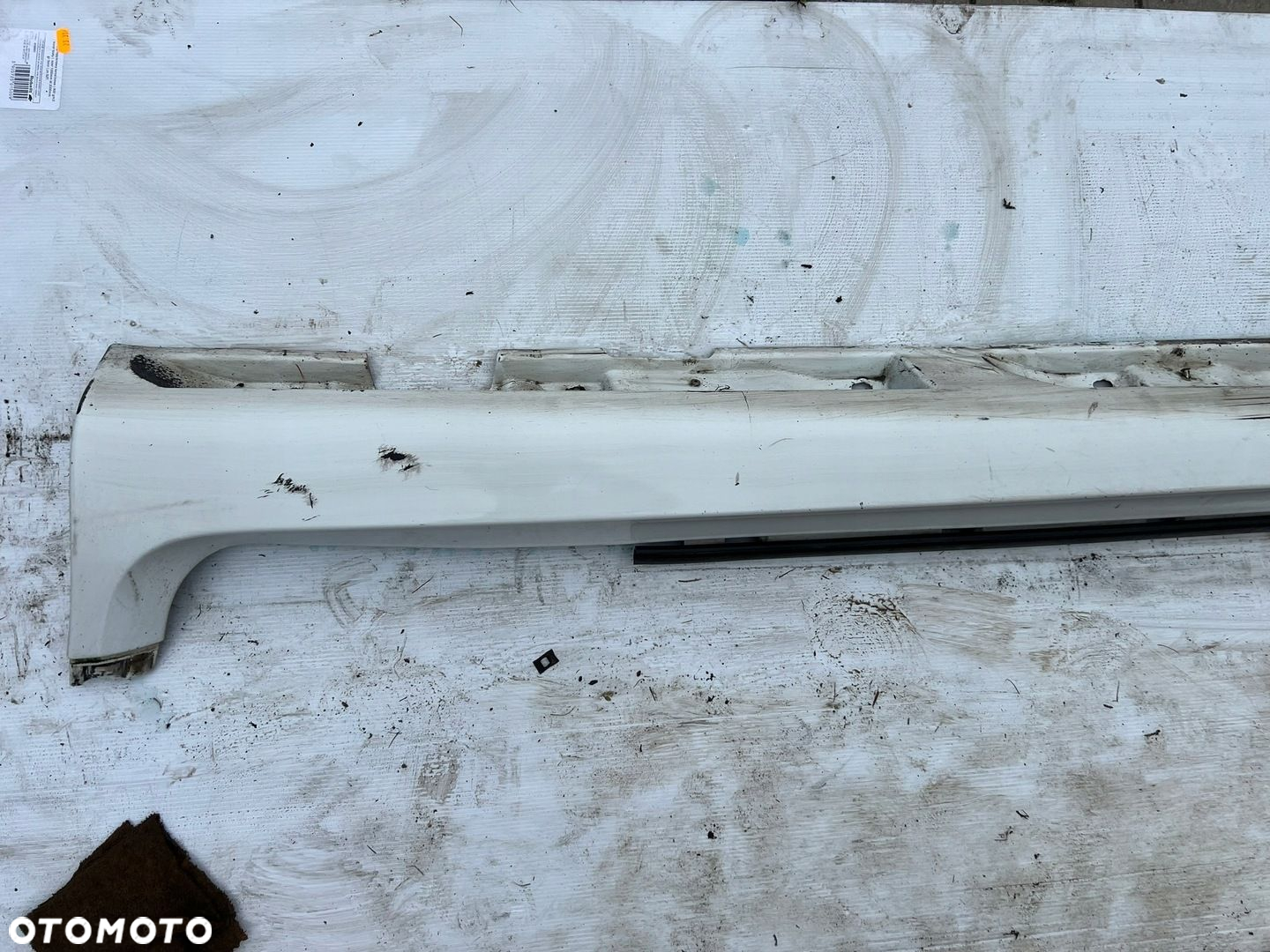 LISTWA PROGOWA LEWA VOLVO C30 R-DESIGN 30779138 R - 2