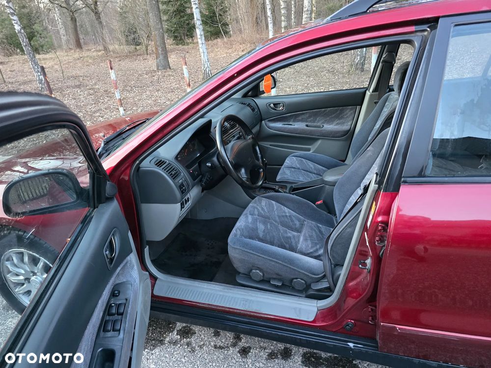 Mitsubishi Galant - 14