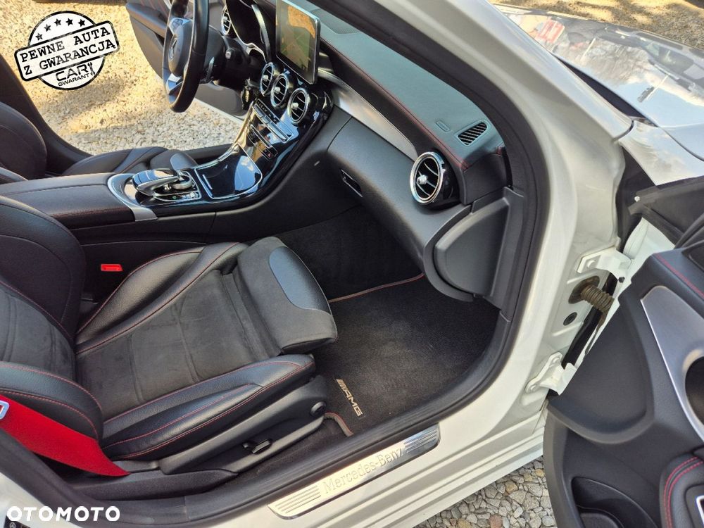 Mercedes-Benz Klasa C AMG 43 4-Matic - 33