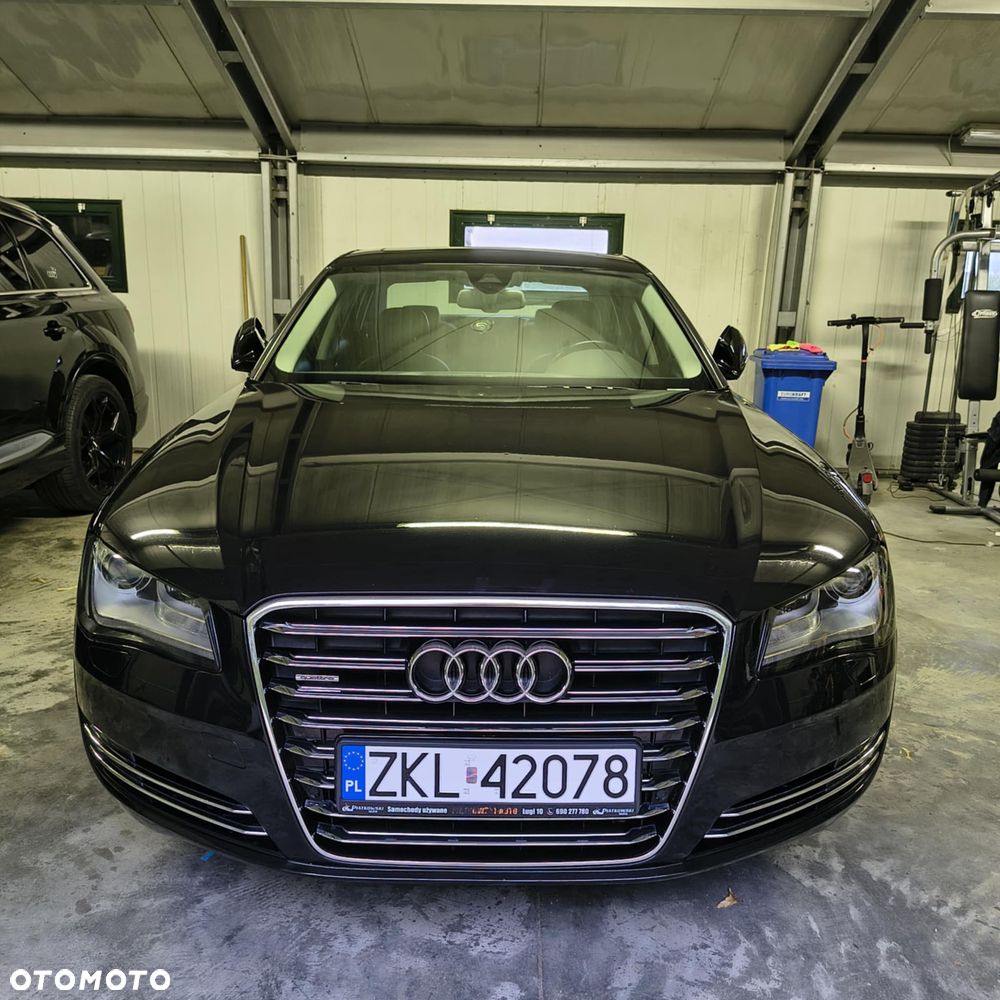 Audi A8 - 12