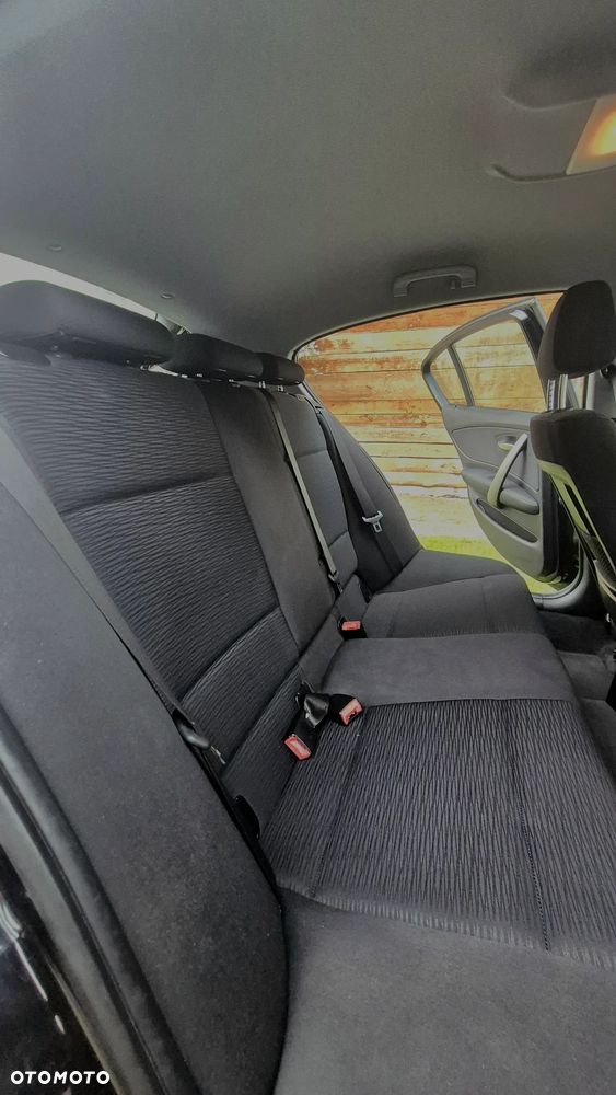 BMW Seria 1 - 18