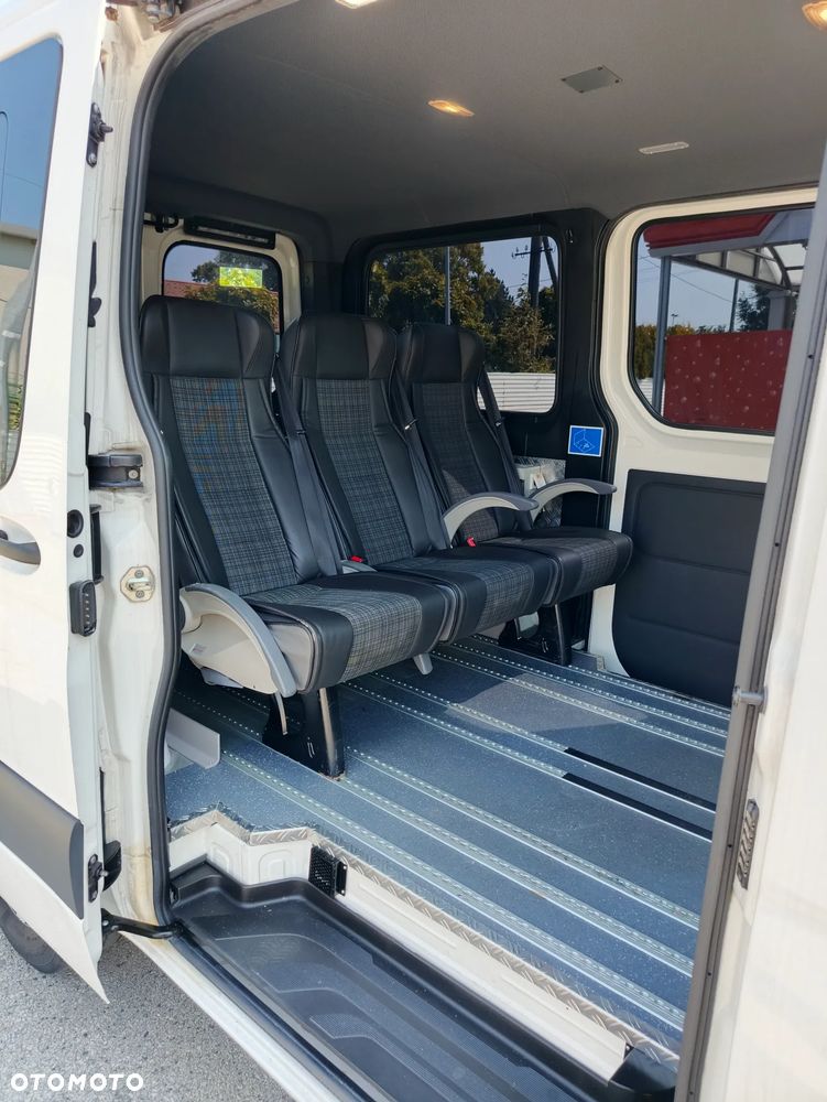 Mercedes-Benz Sprinter - 5