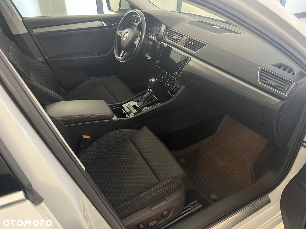 Skoda Superb 2.0 TDI Style DSG7 - 10